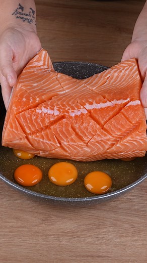Everyone is cooking salmon like this, after seeing this genius idea | American Recipes