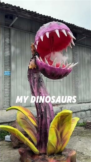 Giant 2.5M Corpse Flower Animatronic 🌺💨 (Sprays Smoke!)