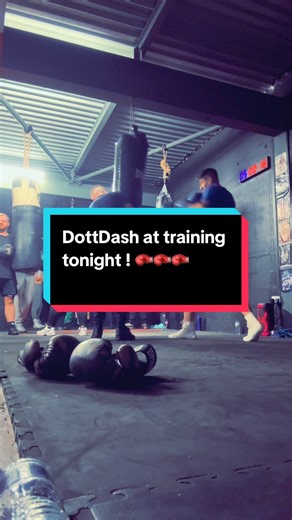 Its showtime 3 sleeps to go 🥊🥊🥊……. #Teamdash #influencer #boxingtraining #foodreviewer #fyp @NCAF PROMOTIONS