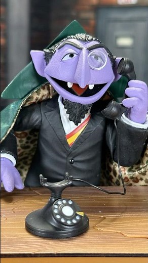 I LEARNED HOW TO COUNT ON THE STREETS!!! Neca Ultimate Count Von Count