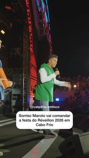 Cabo Frio em Foco on Instagram: "🚨SORRISO MAROTO VAI COMANDAR A FESTA DO RÉVEILLON 2026 DE CABO FRIO | A chegada de 2026 será celebrada com muita música e festa em Cabo Frio. A Prefeitura preparou uma programação especial com samba, pagode e axé, além da retomada da tradicional queima de fogos na virada do ano. Na Praia do Forte, o grupo Sorriso Maroto será a principal atração, subindo ao palco logo após a virada e o show pirotécnico. Já no Pontal de Santo Antônio, em Tamoios, um grande nome da