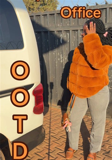 Cosy Office OOTD: Simple Office Outfit Ideas with Zviko