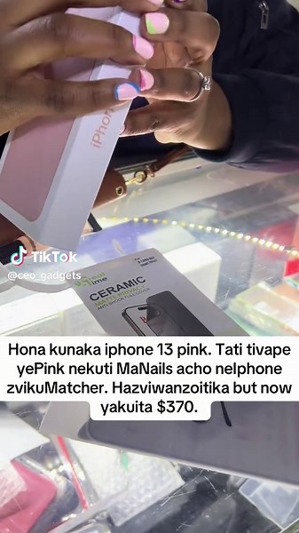 iPhone 13 Pink: Hunda yeMaNails na iPhone