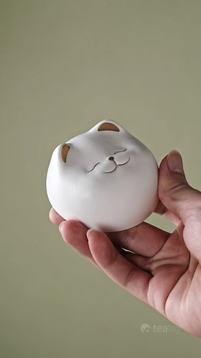 Discover Cat's Fortune: Embrace the cat's golden glow in a compact, rotating infuser for seamless loose-leaf cheer. The animal themed tea set trilogy's joyful close—gift it to inspire good fortune. A pour of prosperity! #FestiveTea #CatsFortune #TeaTsyTravelSet | TeaTsy.com