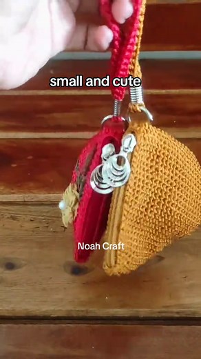 Cute Crochet Coin Purse Tutorial | Noah Craft