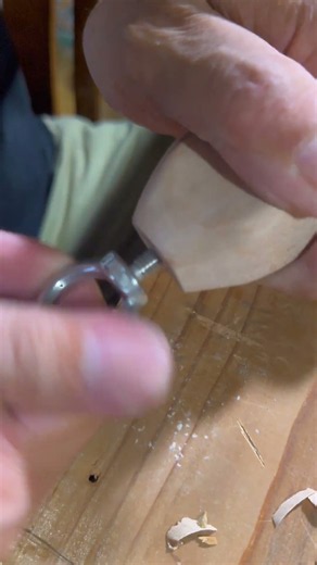 小さな木から、鳥の声をつくる。｜バードコール制作
