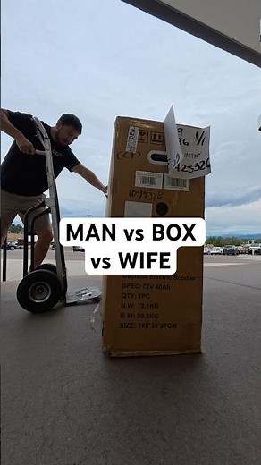 How to Lift a 200lb Scooter Box By Yourself - Hooga Daytona is Finally Here!