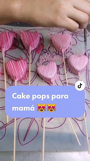 Deliciosos Cake Pops en Forma de Corazón