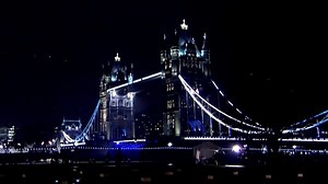 Quadrocopter formen Star-Trek-Logo