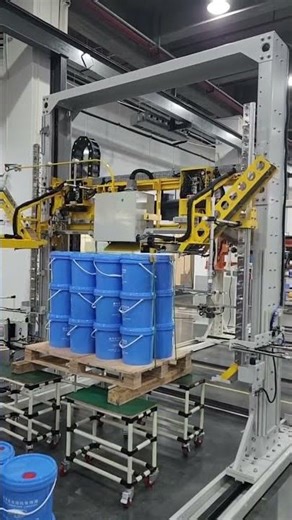 Pallet strapping machine with top corner protector #automation #palletstrapper