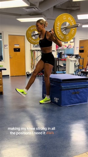 Anna Hall Knee Strengthening Exercises and Workout Routine