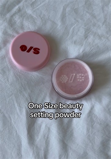 One Size setting powder > this is the best blurring setting powder and this shade ‘ultra pink’ is great for all skintones   they have a good range of other shades as well. I love this blurring powder for baking / setting my makeup. This is the full size powder 💗 #onesizesettingpowder #onesizebeauty #settingpowder #makeupessentials #blurringpowder