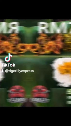 RM7 Banana Leaf Meal is back!! Free flow drinks and unlimited refills!! Mondays to Fridays from 930am. Dine in only. #segi university lunch#banana lea