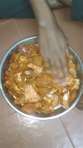 preparing chicken curry in room#chickencurry#bachlors#viral#ytshorts#shorts#subscribe