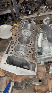 1.3M views · 9.1K reactions | ‏Assembling a 4.4 8V Diesel Engine for a Range Rover (Part 3) #KasemAutoservice #range #rover #crank #engine #car #new | KasemAutoservice | Facebook