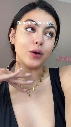 Beach Makeup Tutorial: Waterproof Tips & Summer Glam