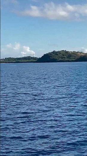 Cruising Past Malolo Island 😍 Ferry Views in Fiji’s Mamanuca Islands