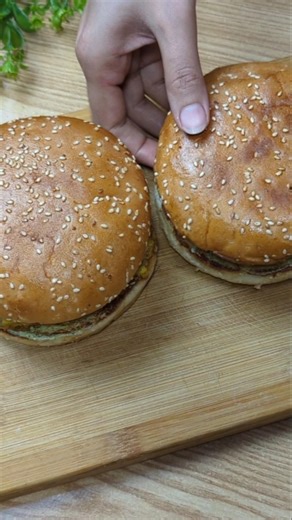 Resha Bun Kabab Burger #shorts #food #recipe #chickenburgerrecipe