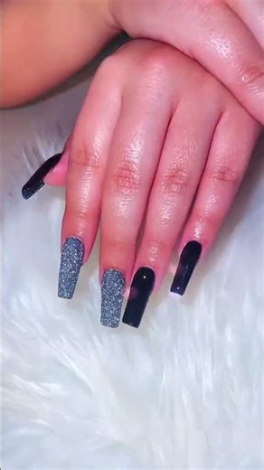 Sparkling Black and Silver Coffin Nails: A Glamorous Nail Art Design#coffinnails