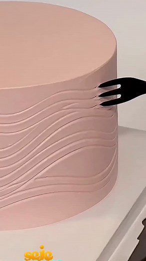 2.6K views · 298 reactions | Tati's Atelier Cake Designer on Reels | Facebook