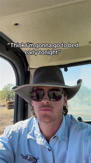 #greenscreenvideo #happyhunting #bullarabs #pigchasingaustralia