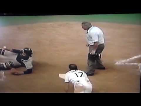Jesse Barfield Throws Out Matt Sinatro At Home Greg Briley Base Hit Kingdome