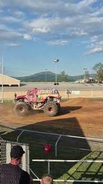 Backdraft Big Air Jump Monster Truck #monstertruck #backdraft #virginia #