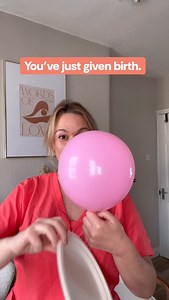 Let’s talk about birthing the placenta, this part of birth is bot often spoke about 🤓 ➡️ It feels surprisingly satisfying. There’s often a real sense of relief, like you suddenly feel less full. ☁️ The placenta is soft, and when it’s born it usually folds in on itself. 🍽️ It doesn’t come out flat like a dinner plate, and it doesn’t usually hurt in the way people imagine. 🏁 It’s often the point where you feel finished. Although after this, your midwife will check your perineum and vagina to se