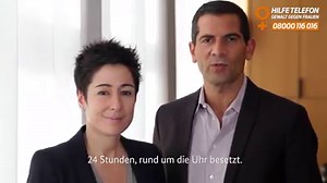 “Wir unterstützen das Hilfetelefon” – betonen Dunja Hayali und Mitri Sirin, die sich für das Hilfetelefon “Gewalt gegen Frauen” einsetzen. Im Beitrag spricht das Moderatorenduo über die Beweggründe für ihr Engagement. Helfen auch Sie dabei, auf die Rufnummer 08000 116 016 und die Online-Beratung auf www.hilfetelefon.de hinzuweisen und teilen Sie unser Video! | Hilfetelefon Gewalt gegen Frauen