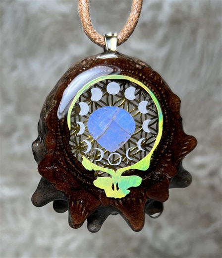 Lunar Stealies! What do you think? #deadandcones #gratefuldead #deadhead #pineconependant #hippie