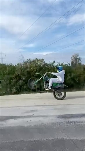 #kx250 #wheelie #kawasaki