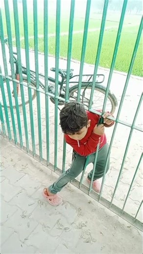 chhote bacche ka talent 🤪#comedy #gudduvlogs #minivlog #ytshorts #yt #ytsort