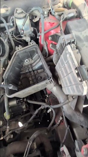 2010 Toyota rav4 starter replacement 4 cylinder. #automobile #lasvegas #mechanic #autorepair #toyota