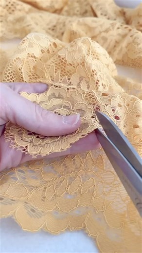 2.5M views · 10K reactions | Working in a new bellydance costume!!!Yellow an pink lovely combination♥️ #bellydance #bellydancecostume #bellydancers #handmadefashion #danzaoriental | Ropa danza del vientre R D V (www.ropadanzadelvientre.com) | Facebook