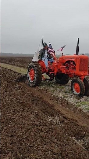 Allis Chalmers CA plowing #farmall51 #allischalmers