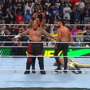 16M views · 258K reactions | Match 3 contre 3 à #MITB! Une issue imprévisible! | WWE France | Facebook