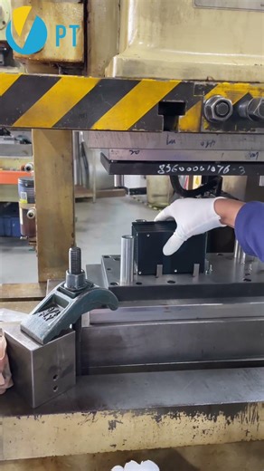 Stacked Fin Heat Sink Stamping - Pioneer Thermal Custom Heatsink Manufacturing