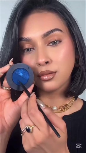 Stunning Blue Eye Makeup Tutorial