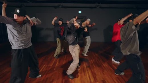 THE BIPS OFFICIAL on Instagram: "NEWBEAT -'LOUD' Original Choreography’s DEMO | 안무가 시안 영상(THE BIPS) Choreography by @junoforu X @woowon__ •Artist : @newbeat.official_ (K-POP Boy Group) •Song : LOUD Film by @mad_berry #newbeat #loud #thebipsofficial"