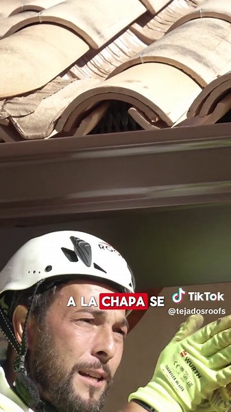 REMATE FRONTAL DE ALERO Y CANALÓN VISTO DE ALUMINIO EN UN TEJADO VENTILADO PEDIR PRESUPUESTO: https://tejadosroofs.es/presupuesto/ 👇 DATOS DE CONTACTO 📞 👉 Cubiertas y Tejados ROOFS 📌 C. Yunta, 18, 45223 Seseña, Toledo 📧 info@tejadosroofs.es 📞 34640074960 / WhatsApp 📍 ¿Dónde estamos?: https://g.page/r/Ce6NBoE_t2XOEBE/ 🔗 Web: https://tejadosroofs.es/ 🏅Instaladores oficiales de @tejasborjarooftiles Síganos en nuestras redes sociales para más novedades: 📖 Facebook: https://www.facebook.com