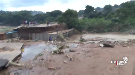 Some KZN residents blame the provincial government for the extensive damage from the floods. They accuse officials of failing to maintain roads and stormwater drains. Newzroom Afrika reporter ZiyandaNgcobo has more WATCH: bit.ly/37JK1mo | Newzroom Afrika