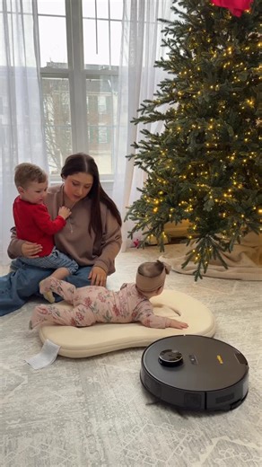 Fiorella on Instagram: "Love my personal house cleaner 😌🧼🫧 Grab your Eureka E20 Plus now via the link in my bio! @eurekavacuums #Eureka E20plus #Eureka #EurekaVacuum"