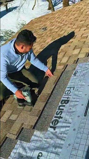 como instalar techos Bien instalando tejas de manera correcta #youtube #shortvideos #construction