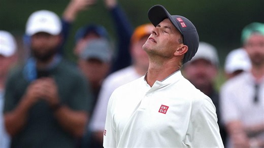 Scott melts down on back nine as unheralded star makes history