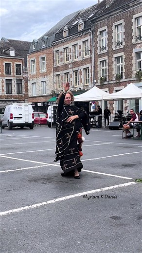 Danse chaoui à Givet — Myriam K Danse