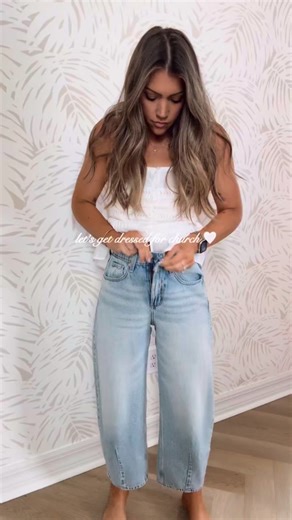 Comment ME for links! The spring fit you’ll catch me repeating again & again 👏🏻 absolutely obsessed with all of these affordable finds! Wearing my true size 2 in the jeans for a baggy fit (size down if you want them more fitted). I’m 5’4 for reference. XS tank (SO PRETTY!). And I sized up to a M in the button down (an amazing staple!) for an oversized fit. Happy Sunday! 🫶🏻 #springoutfits #denimondenim #affordableoutfits >>https://liketk.it/5OyBA | What Liz is Loving