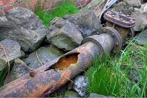 6 Warning Signs of a Broken Water Line | Out Of This World Plumbing