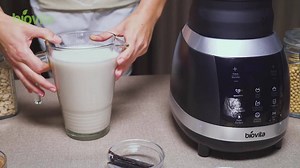 117K views · 2.6K reactions | Lapte vegetal, supe creme, smoothies și milkshake pot fi preparate acum mai simplu ca oricând cu ajutorul blenderului TermoBlend PRO. Un produs de calitate premium cu garanție de 3 ani. | Biovita.ro | Facebook