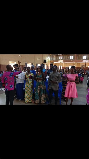 La prestation de la chorale française | Chorale Féminine Temple Eben-ezer
