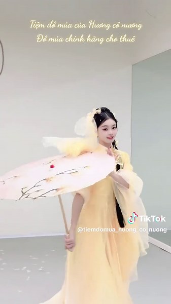 Đồ múa chính hãng cho thuê #muatrunghoa #domua #domuachinhhang #chothuedomua #tiemdomua_huong_co_nuong